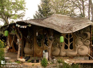 cob.house.shingles