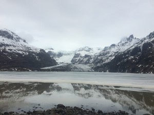 One of the many glaciers found in the Vatnajökull ice cap, seen on the last hike during our south Iceland trip. The glacier was absolutely stunning and reminded us of the size and beauty of nature. For many of us interested in environmentalism or geology, it was a breathtaking experience of how the planet is evolving.